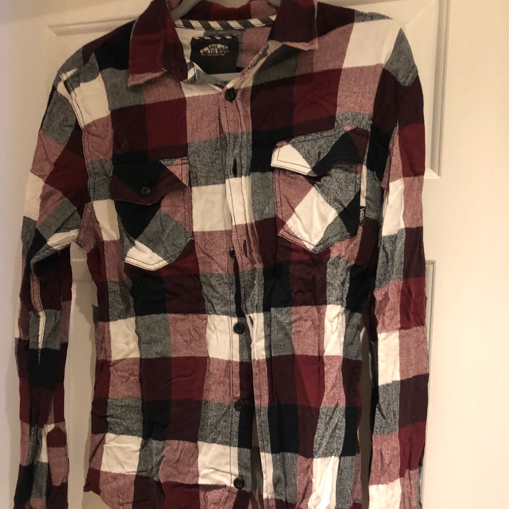 Men’s Vans flannel shirt.